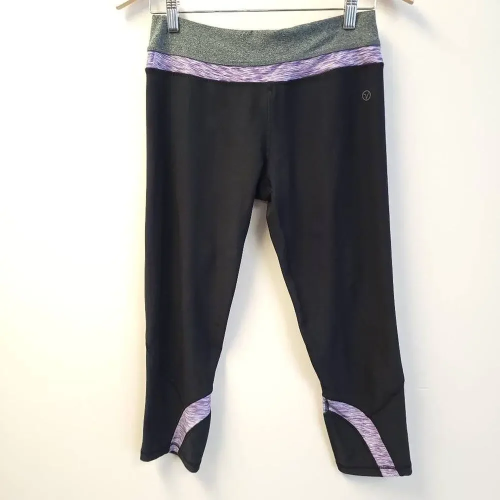 VOGO Capri Leggings Size S Black Purple Activewear Athletic Athletica Womens - Picture 1 of 7